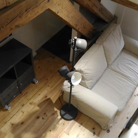 Studio Meuble Proche Conseil Departemental Du Jura Lons-le-Saunier Dış mekan fotoğraf