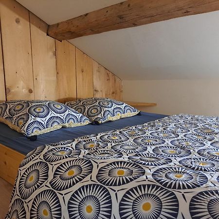 Studio Meuble Proche Conseil Departemental Du Jura Lons-le-Saunier Dış mekan fotoğraf